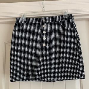 Forever 21 Black and White Skirt